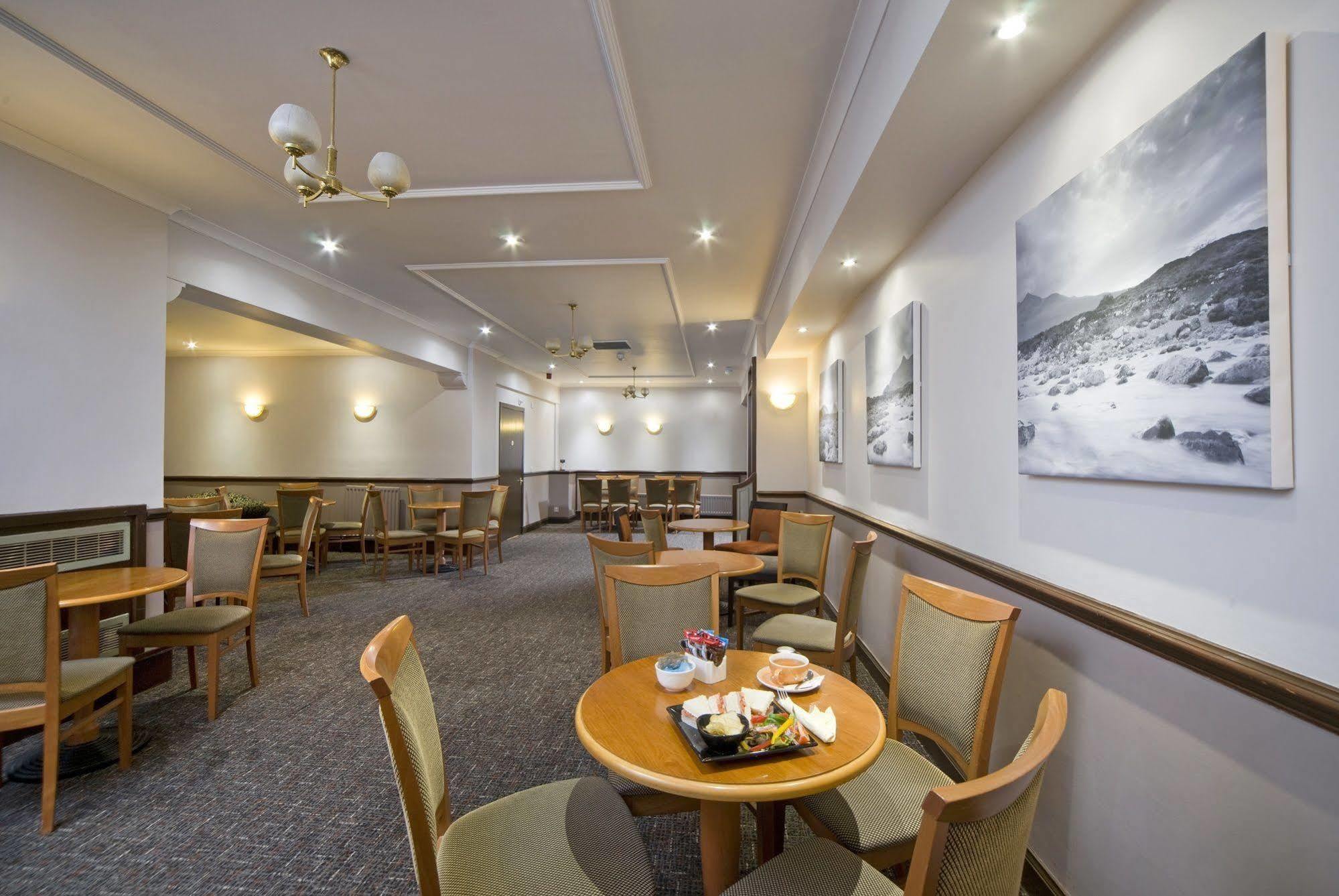 The Tarbet Hotel Zewnętrze zdjęcie